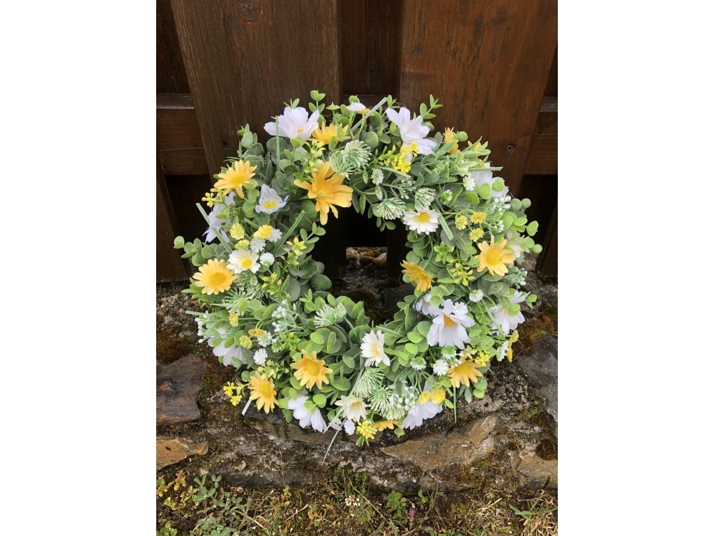 Věnec na dveře žlutý